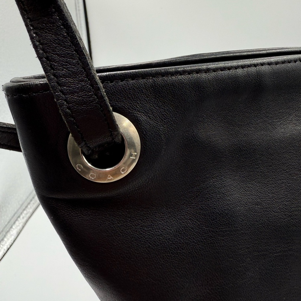 Coach Vintage 4242 Westport Hobo Bag - Picture 11 of 16